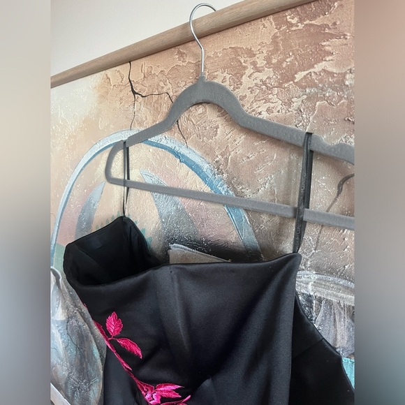 Jessica McClintock Gunne Sax Vintage Black Satin Floral Embroidered Forma Gown - Picture 12 of 12